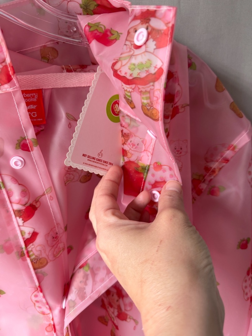 Pink Strawberry Short Cake Print Transparent Hooded Raincoat (i184) - Picture 9 of 13